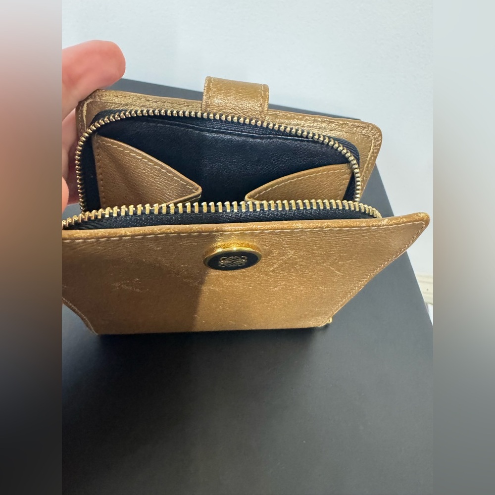 Loewe Gold Shimmer Leather Wallet AUTHENTIC EUC Card holder zipper closure - Picture 7 of 13